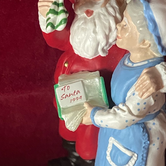 HALLMARK KEEPSAKE ORNAMENT 1994 - Picture 8 of 8